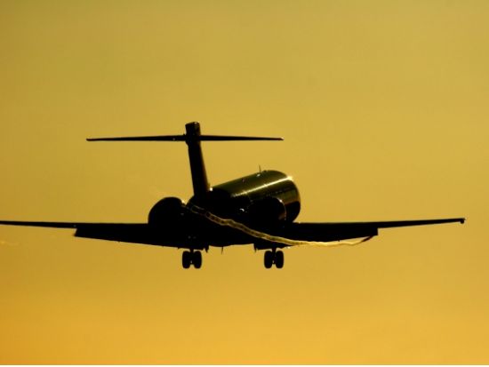 【空港送迎】ブカレスト空港（アンリ・コアンダ国際空港）⇔ ブカレスト市内ホテル＜貸切／英語ドライバー／日本語アシスタント付選択可＞