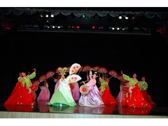 サイモンキャバレー チケット事前予約 豪華絢爛なニューハーフショー＜往復送迎／日本語ガイド／夕食付きプランあり＞