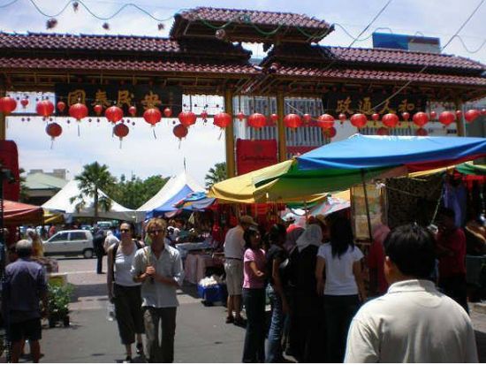 コタキナバル市内または郊外　貸切チャーター ＜4～8時間／日本語ガイド＞