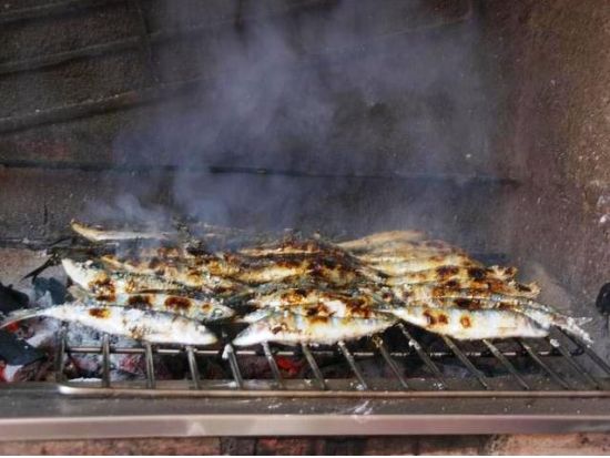 【プライベートツアー】中世の街オビドスとナザレ 1日ツアー＜終日／専用車／リスボン発＞ by P.S.M.