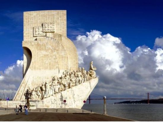 リスボン市内観光＋シントラ＆ロカ岬 1日ツアー＜貸切／終日／昼食＆エッグタルト付／リスボン発＞ by P.S.M.