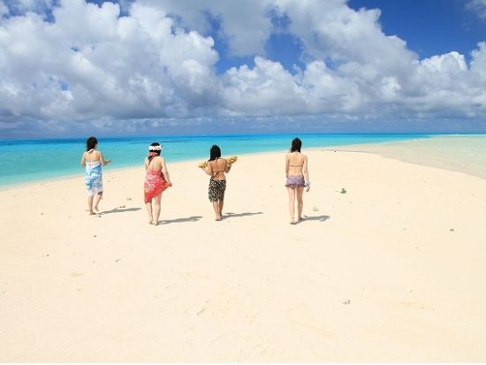 秘境ノースアイランド1日ツアー　ユーンズ島＋カヤンゲル島でマリンスポーツを満喫＜昼食付／送迎付き＞by IMPAC TOURS