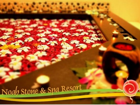 ノアストーン＆スパリゾート「Noah Stone ＆ Spa Resort」 極上のストーンマッサージとプルメリア咲く庭を楽しむ至福の時間＜マクタン島内送迎付＞