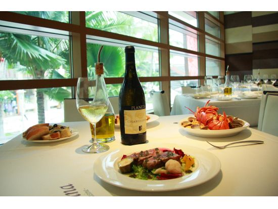 タオルミーナ・シチリアン・キュイジーヌ　食事券＆事前予約　シチリアの伝統レシピを楽しむイタリアン＜昼・夕／ワイキキ・ビーチ・ウォーク内＞