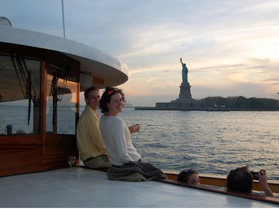 夜のニューヨーク　ジャズクルーズ ＜1.5時間／1ドリンク付き＞