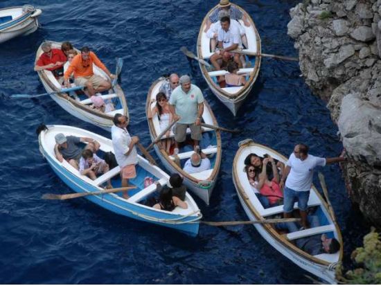 【プライベートツアー】ナポリ&アマルフィに宿泊！カプリ+アマルフィ+ポンペイ+ナポリ 宿泊パッケージツアー＜2泊3日／ナポリ発＞ by Zenzero