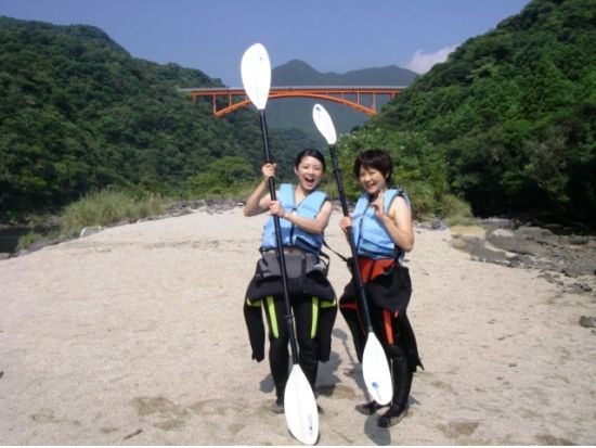 白谷雲水峡（苔むす森まで）トレッキング＋リバーカヤック 1日ツアー ＜昼弁当付／宮之浦～安房エリア送迎可能＞by 屋久島ガイドクラブ