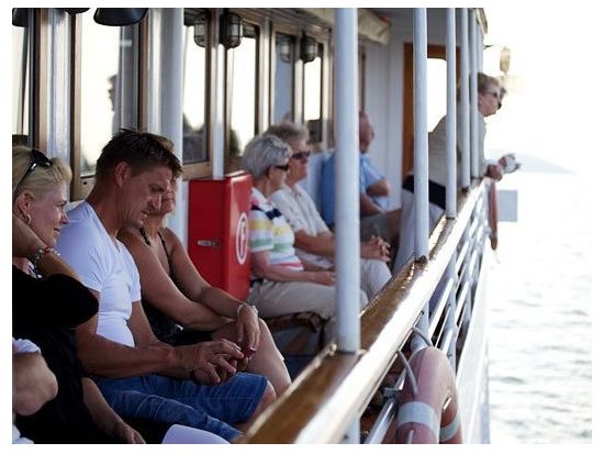 ストックホルム群島　1日満喫クルーズ ＜6～8月／ランチ＆ディナー付き＞