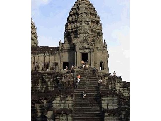 アンコール・ワット観光ツアー トゥクトゥクまたは専用車で巡る！＜午前または午後／日本語ガイド／貸切＞　※空港送迎・朝日鑑賞オプション有