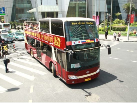 オープントップバスで上海市内1日観光＜昼食付き＞