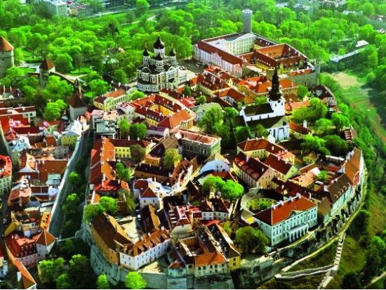 世界遺産タリン歴史地区 半日徒歩観光ツアー＜英語ガイド／2名～7名／貸切／3時間／タリン発＞