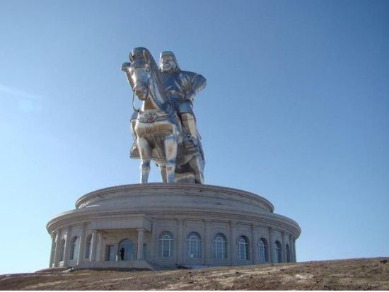 13世紀へタイムスリップ！モンゴルを再現したテーマパーク「13世紀村」日帰りツアー＜昼食付き／日本語ガイド／ウランバートル発＞