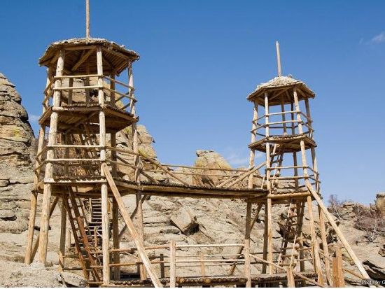 13世紀へタイムスリップ！モンゴルを再現したテーマパーク「13世紀村」日帰りツアー＜昼食付き／日本語ガイド／ウランバートル発＞