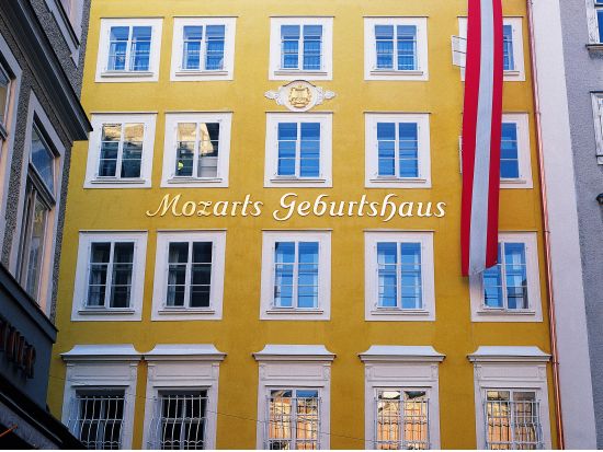 ザルツブルク・カード　主要観光スポット入場＆公共交通機関が乗り放題