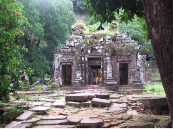 世界遺産と絶景大自然にどっぷり浸かる！ ワット・プー遺跡＋コンパーペン滝 2泊3日 ＜貸切／宿泊／航空券＆宿泊＆食事付／英語・日本語ガイド／ビエンチャン発＞