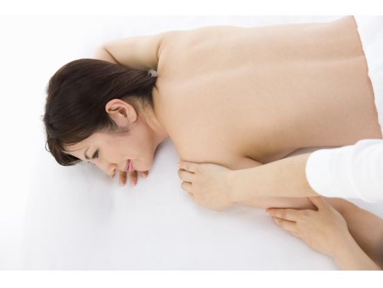 宿泊ホテル出張サービス byロミマム　子育て中のお母さんのためのロミロミマッサージ＜ワイキキ・アラモアナ・カハラ地区＞