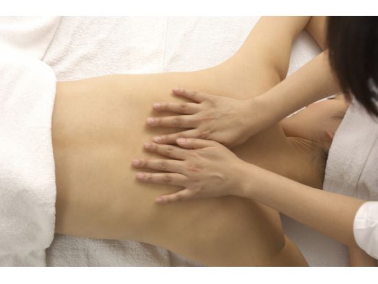 宿泊ホテル出張サービス byロミマム　子育て中のお母さんのためのロミロミマッサージ＜ワイキキ・アラモアナ・カハラ地区＞