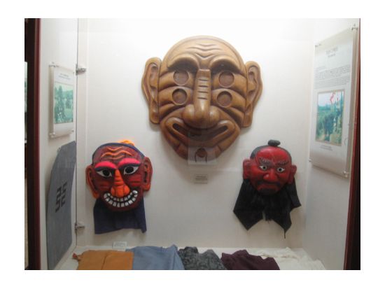 世界遺産 安東(アンドン)日帰りツアー☆河回村＋仮面博物館＋芙蓉臺＋花川書院＜毎日／終日／ソウルホテル送迎／日本語ガイド／名物塩サバ昼食付＞