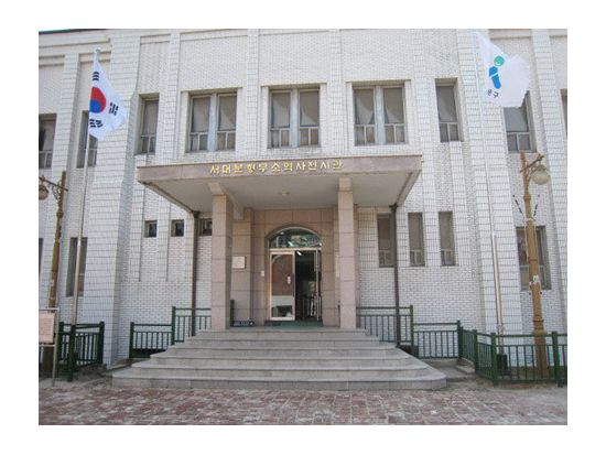 ソウル市内歴史探訪ツアー　戦争記念館＋西大門刑務所＜午前／ベテラン日本語ガイド／ホテルお迎え付／仁寺洞解散＞