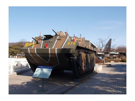 ソウル市内歴史探訪ツアー　戦争記念館＋西大門刑務所＜午前／ベテラン日本語ガイド／ホテルお迎え付／仁寺洞解散＞