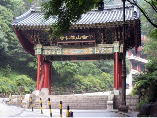 【ソウル発・近郊ツアー】感動のその先へ！救仁寺＋丹陽八景 1日ツアー＜終日／ホテル送迎付／日本語ガイド／昼食付＞