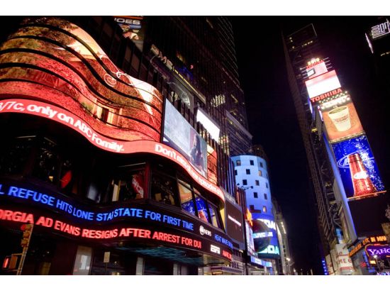 タイムズスクウェア 写真撮影レッスン　鮮やかな夜景を切り取るナイトセッション ＜2時間／英語インストラクター＞