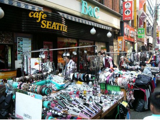 釜山市内半日観光ツアー　釜山タワー＆活気あふれるチャガルチ市場や国際市場を散策！釜山名物ヘムルタン（海鮮鍋）のランチ付き＜午前・午後／日本語ガイド／ホテル送迎＞