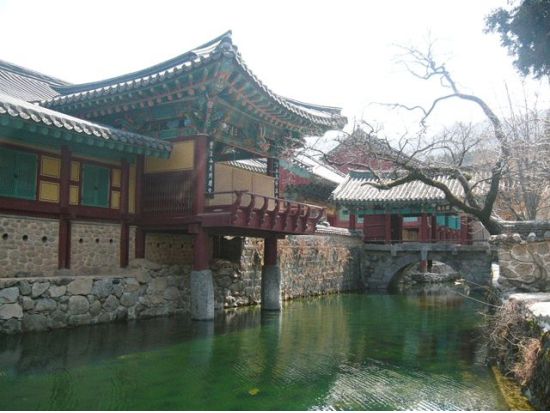 釜山発！順天（スンチョン）観光名所ツアー 順天湾湿地＋楽安邑城民俗村＋仙岩寺＋松広寺 ＜1日／日本語ガイド／ホテル送迎付＞