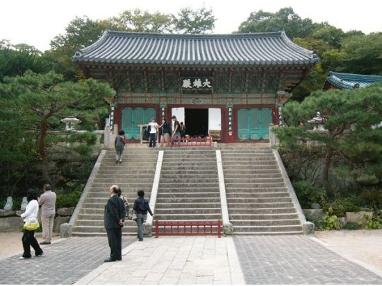 老舗店「東莱ハルメパジョン」で元祖・海鮮ネギチヂミを堪能＋韓国5大寺院「梵魚寺」半日観光ツアー＜午前・午後／日本語ガイド／ホテル送迎／空港お送り可＞