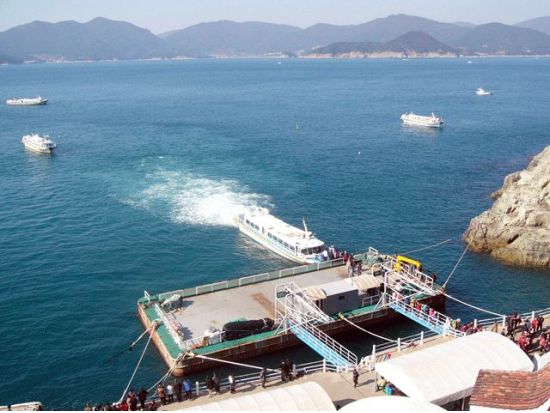 【釜山発・近郊観光ツアー】韓国屈指の景勝地 海金剛＋「冬のソナタ」のロケ地 外島海上農園＜終日／ホテル送迎付／日本語ガイド／昼食付＞