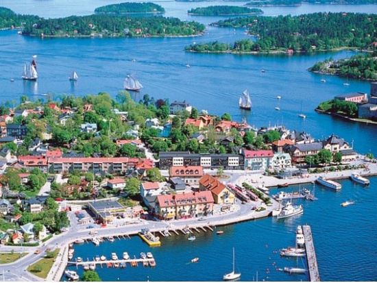 ストックホルム群島をめぐる　ディナークルーズ ＜3～11月／3時間＞