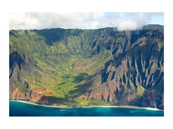 エアバン遊覧飛行　ワイメア渓谷＆ナ・パリ・コースト＆ワイルア川＆ワイアレアレ山＆ハナレイ湾など ＜英語ガイド／リフエ空港発＞