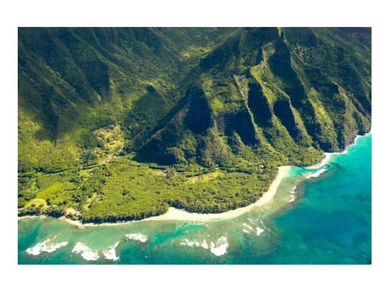 エアバン遊覧飛行　ワイメア渓谷＆ナ・パリ・コースト＆ワイルア川＆ワイアレアレ山＆ハナレイ湾など ＜英語ガイド／リフエ空港発＞