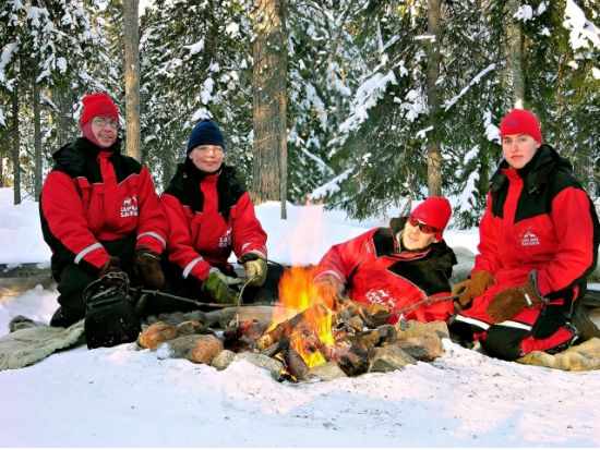 初心者歓迎！ラップランドでスノーシュー体験 静寂の銀世界を歩く＜12～4月初旬／火・金／午後／ロヴァニエミ発＞