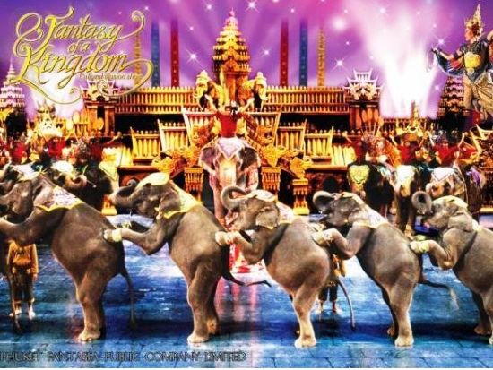 プーケットファンタシー入場券 安心の日本語ガイド付き！幻想的なテーマパークで感動の動物ショー ＜往復送迎／日本語ガイド／夕食付きプランあり＞