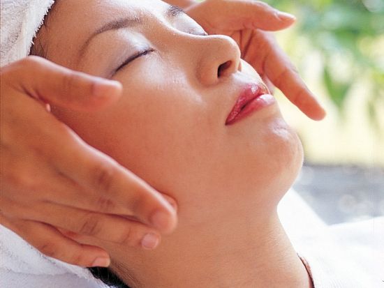 【スパ】アイランド・ハーブ＆スパ(Island Herb & Spa)☆選べる8種類の本格3時間半スパメニュー＜ホテル送迎／日本語ガイド同行／プーケットタウン＞