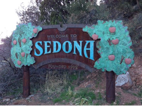 グランドサークル1泊2日 世界遺産グランドキャニオン＋アンテロープ＋モニュメントバレー＋ホースシューベンド＜モニュメントバレー宿泊／日本語ガイド／セドナ発着＞