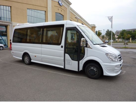 【都市間送迎】ウィーン市内 ⇒ ブダペスト市内 ＜貸切／日本語ガイド付きプランあり＞