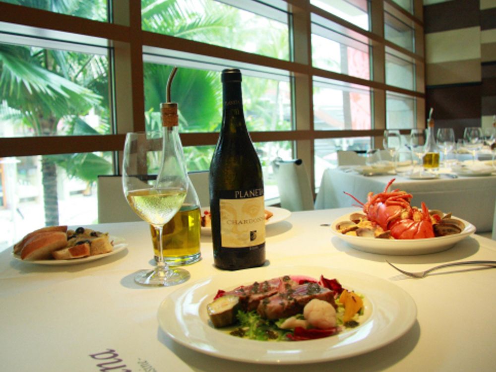 Taormina Sicilian Cuisine on Waikiki Beach Walk tours, activities, fun