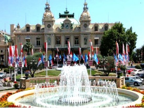 モナコ公国と鷲巣村エズ　1日ツアー＜日本語または英語／カンヌ発＞