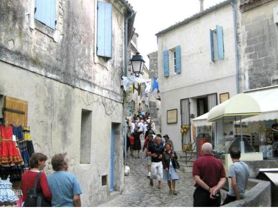 おすすめガイドがご案内！プロヴァンス地方1日観光ツアー ＜貸切／日本語ドライバーガイド／ニース発またはカンヌ発＞