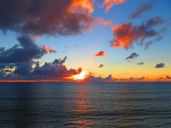 clouds-91441_640