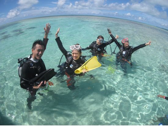 体験ダイビング 少人数で安全丁寧な講習！＜ボート／1ダイブ＞by オーシャンズ石垣島