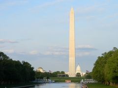reflecting-pool_monuments-and-memorials-650x413