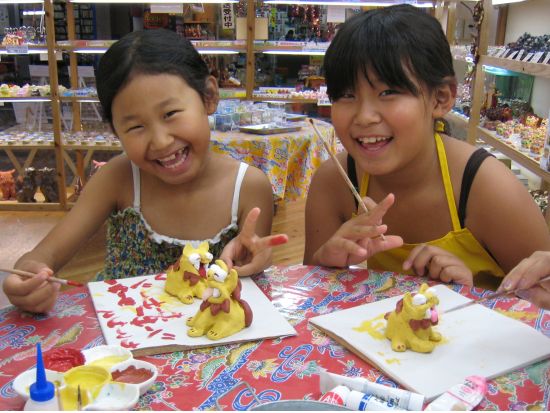 シーサー作り体験　素焼きシーサー作りや漆喰シーサーの絵付けなどを楽しめる！オリジナルのお土産を作ろう＜当日9時まで予約／那覇平和通り＞by沖縄アート体験美ら風