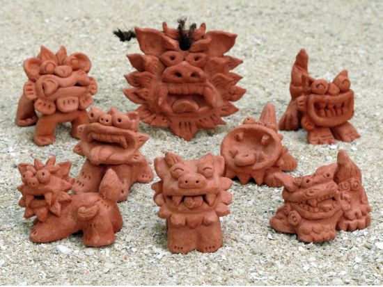 シーサー作り体験　素焼きシーサー作りや漆喰シーサーの絵付けなどを楽しめる！オリジナルのお土産を作ろう＜当日9時まで予約／那覇平和通り＞by沖縄アート体験美ら風