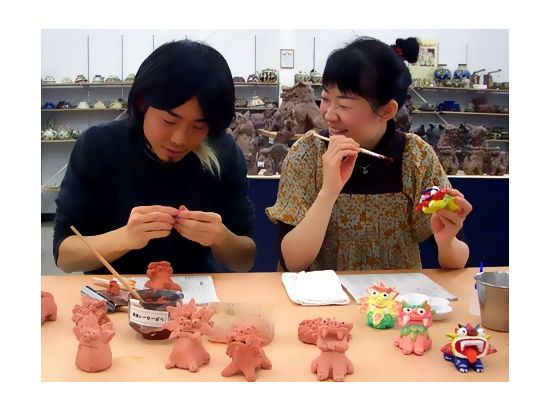 素焼きシーサー作り or 素焼きシーサー作り＋絵付け体験　シーサー体験琉球窯で自分だけの守り神を作ろう！＜今帰仁＞