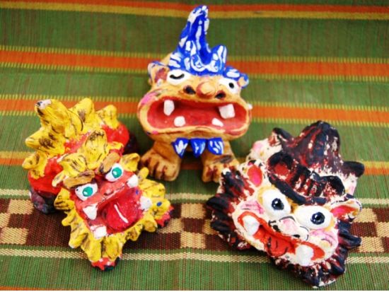 素焼きシーサー作り or 素焼きシーサー作り＋絵付け体験　シーサー体験琉球窯で自分だけの守り神を作ろう！＜今帰仁＞