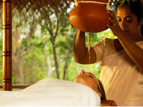 コロンボ市内観光＆アーユルヴェーダ体験　1日ツアー ＜貸切／日本語ガイド＞