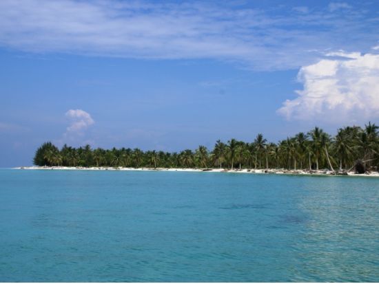 【コタキナバル発】マンタナニ島訪問ツアー＜昼食付／日本語または英語ガイド＞